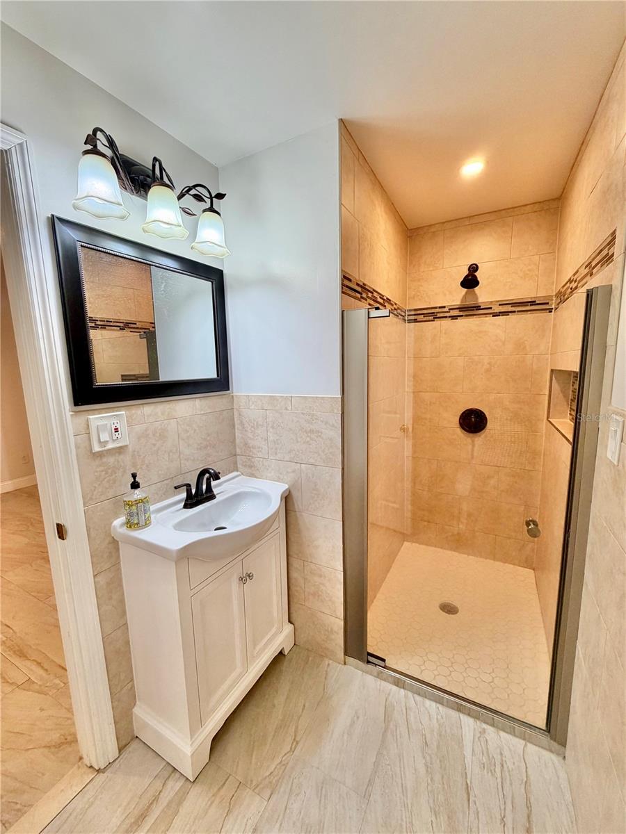 1312 WINDSOR WAY — photo 13