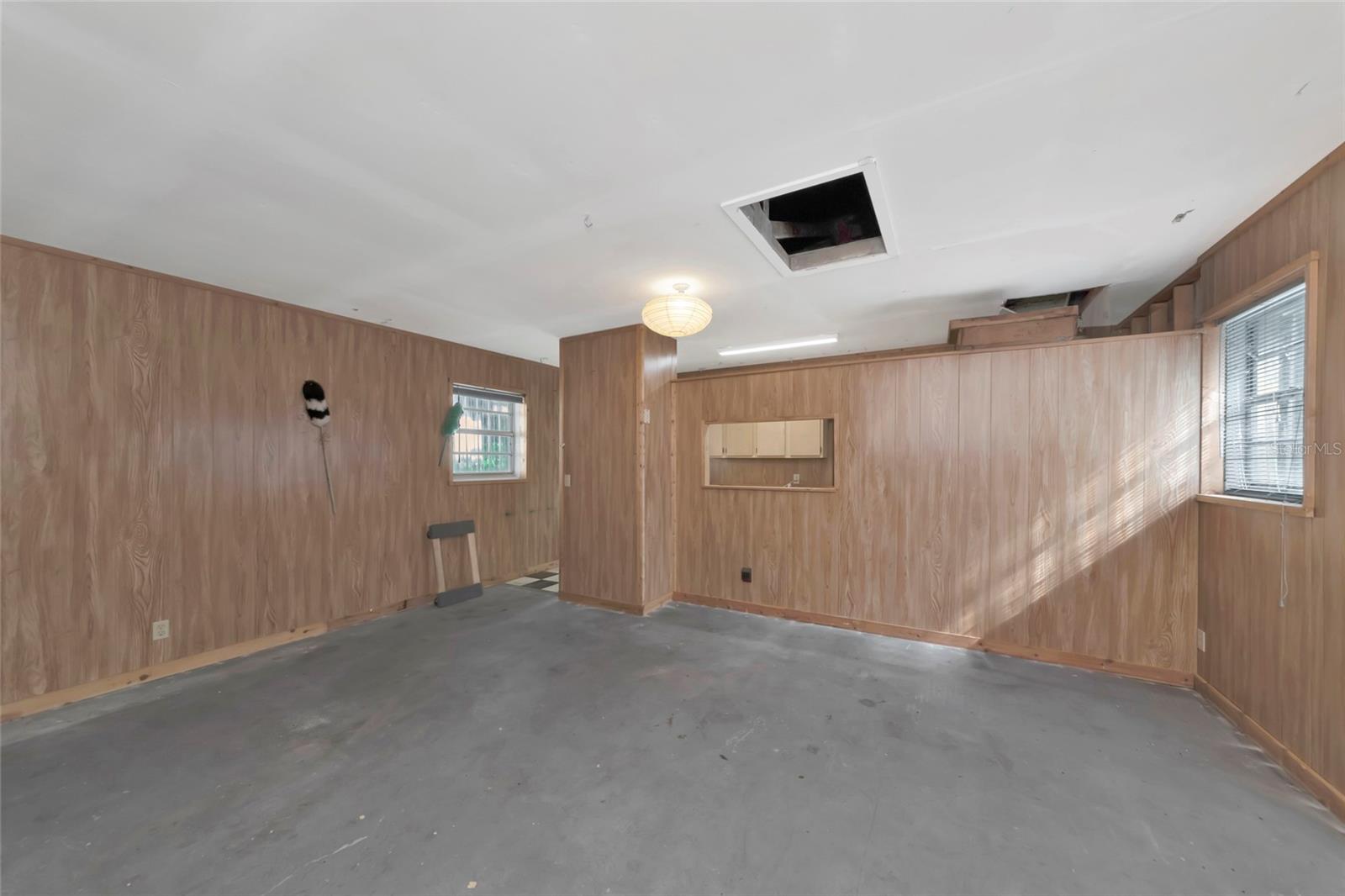 1351 MUSTANG ST — photo 26