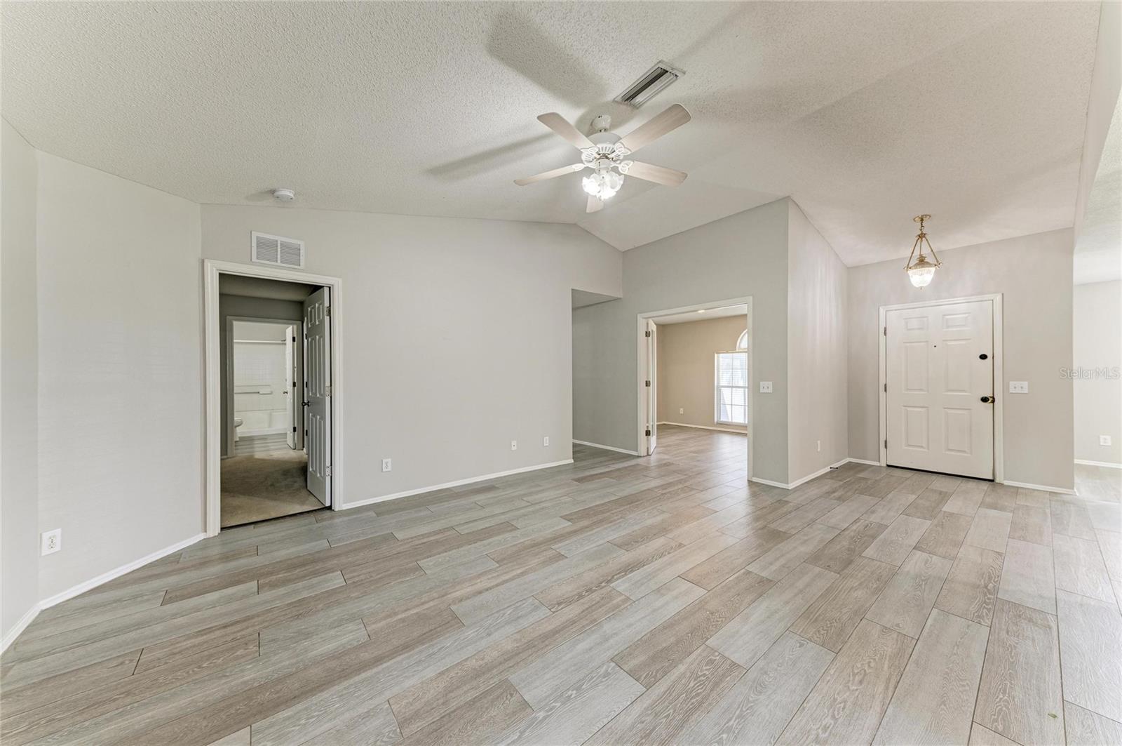 11855 DUNSTER LN — photo 10