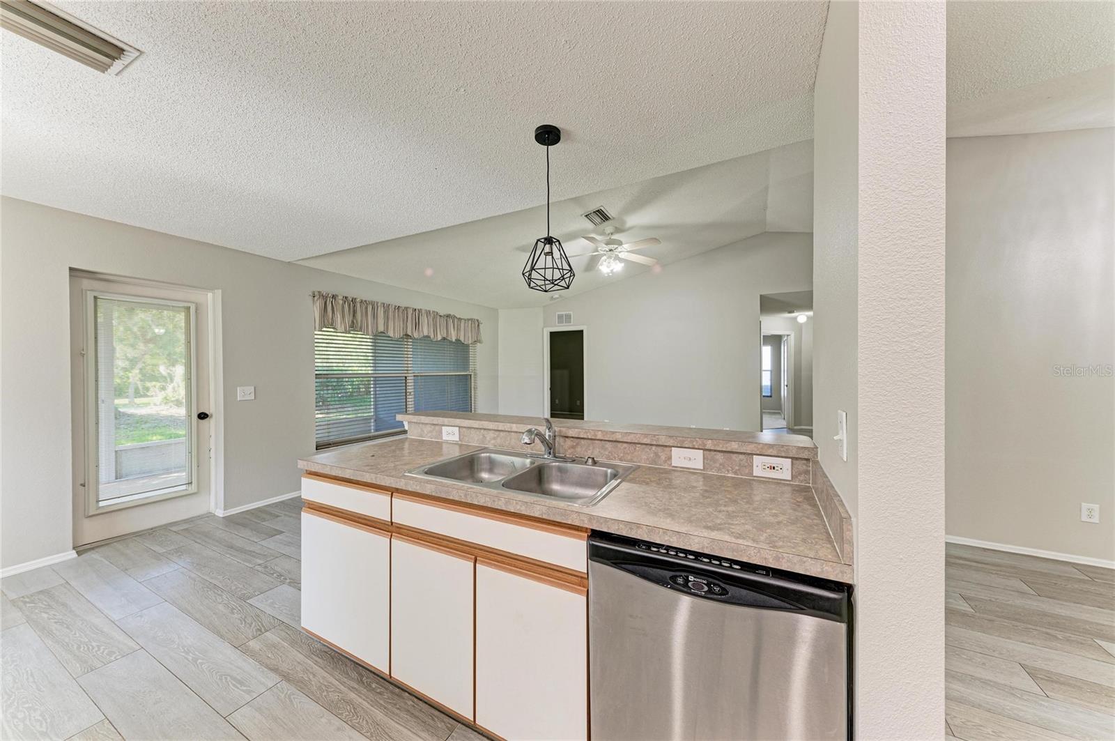 11855 DUNSTER LN — photo 14