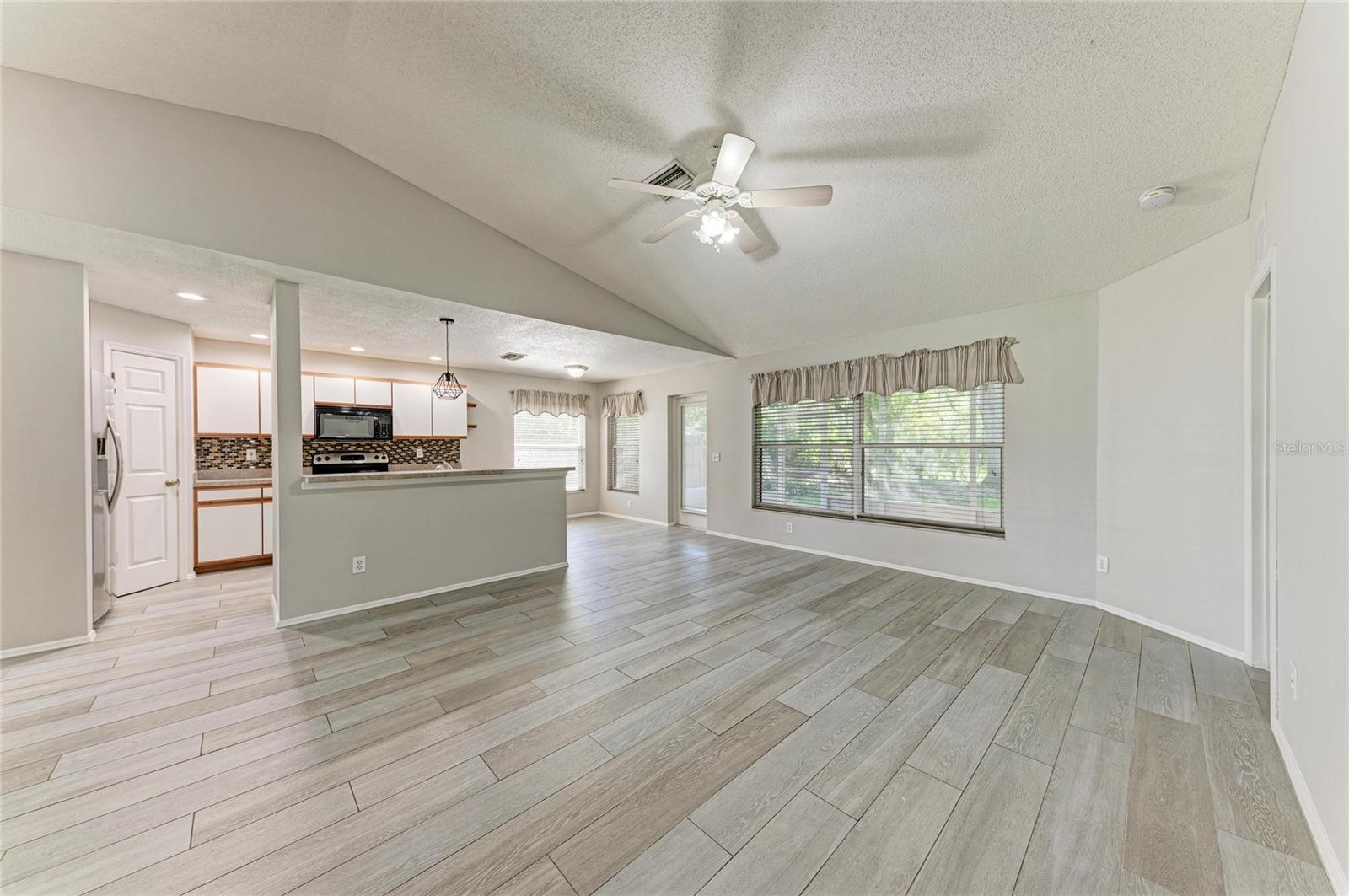 11855 DUNSTER LN — photo 8