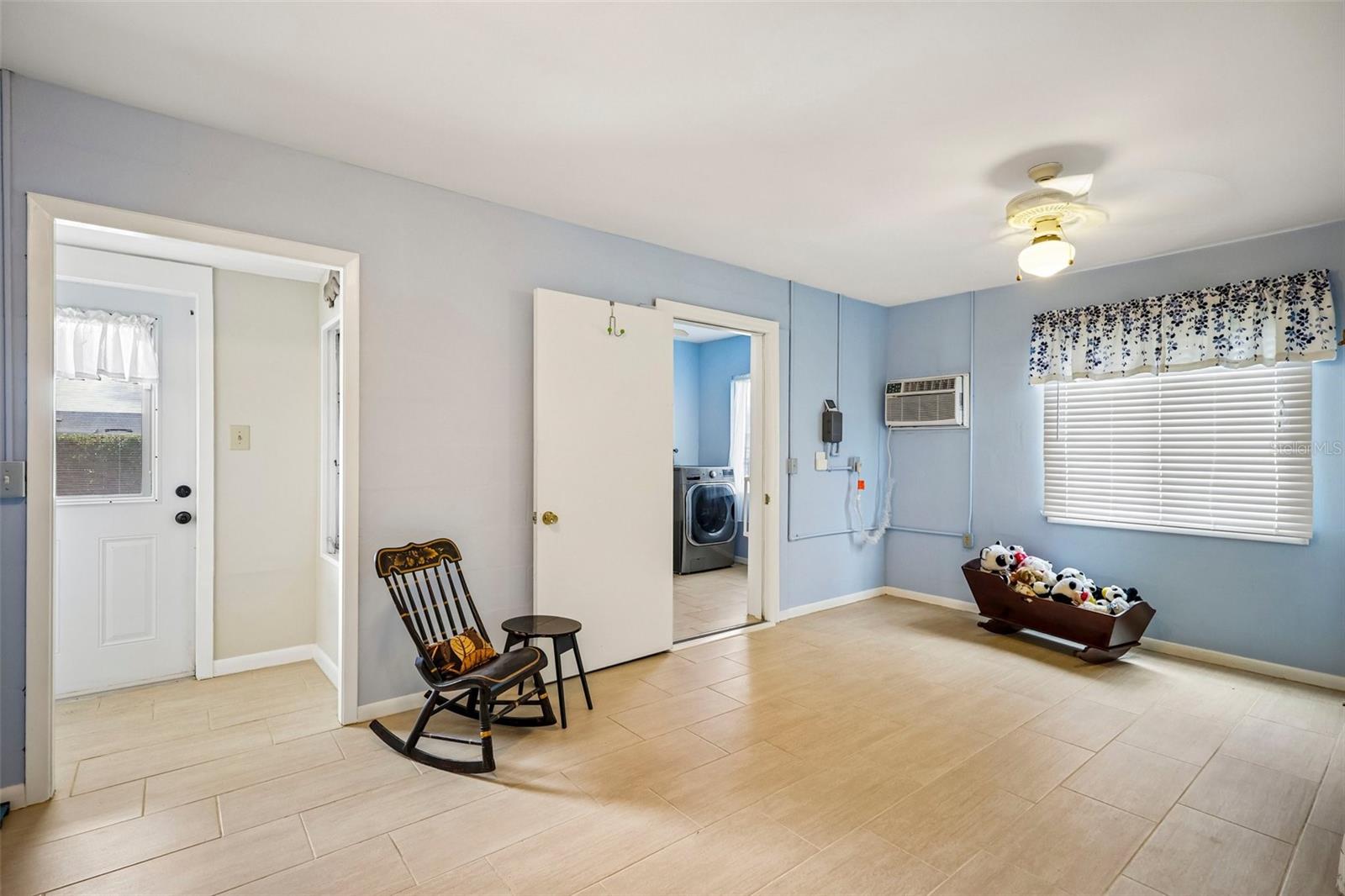 636 OAKMONT AVE — photo 29