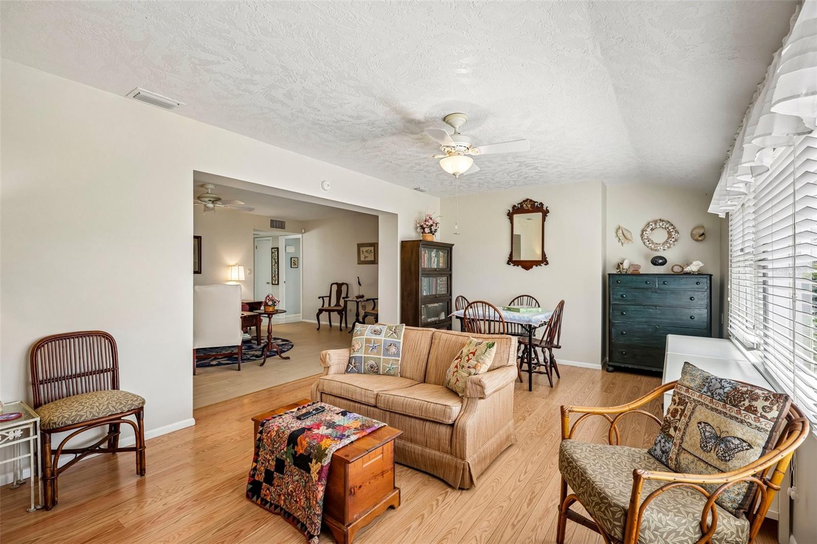 636 OAKMONT AVE — photo 12