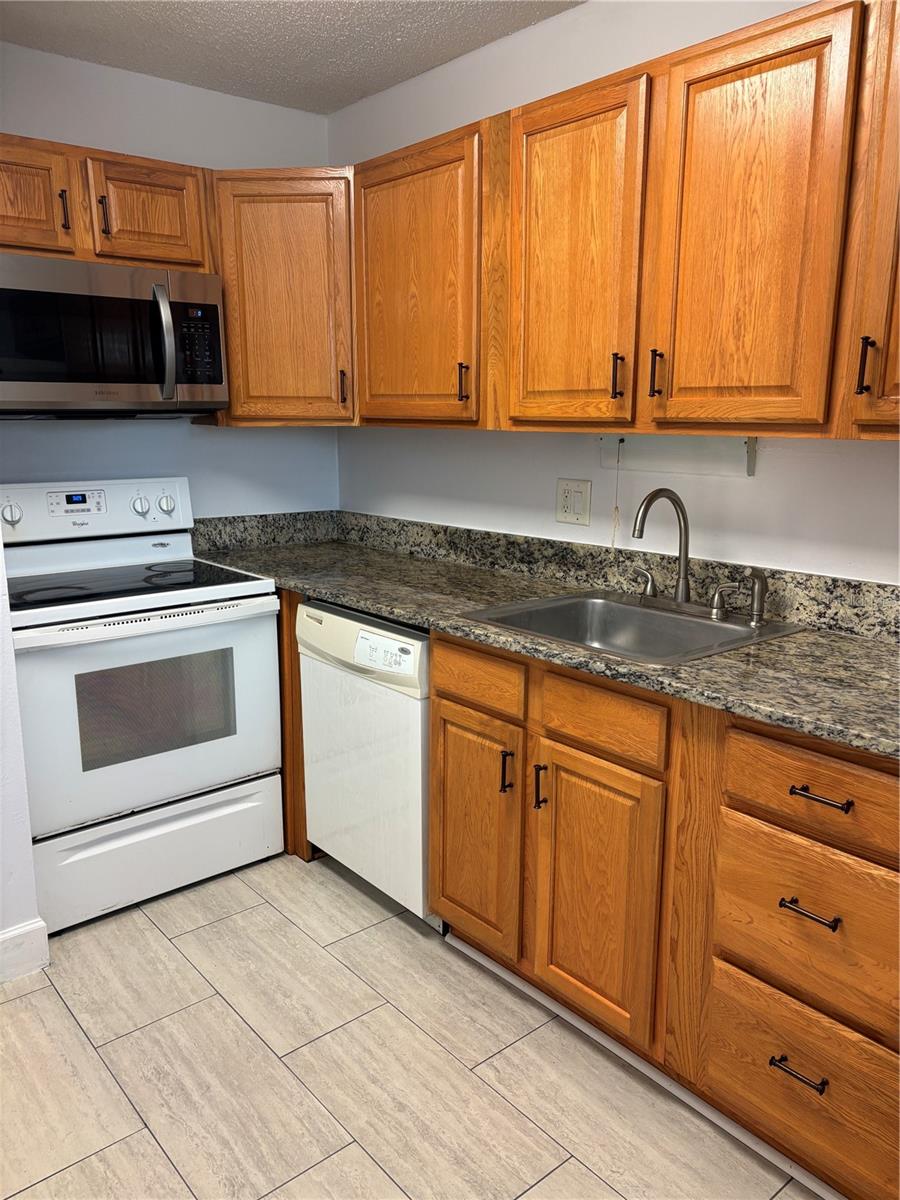 11428 BAY ST NE — photo 5