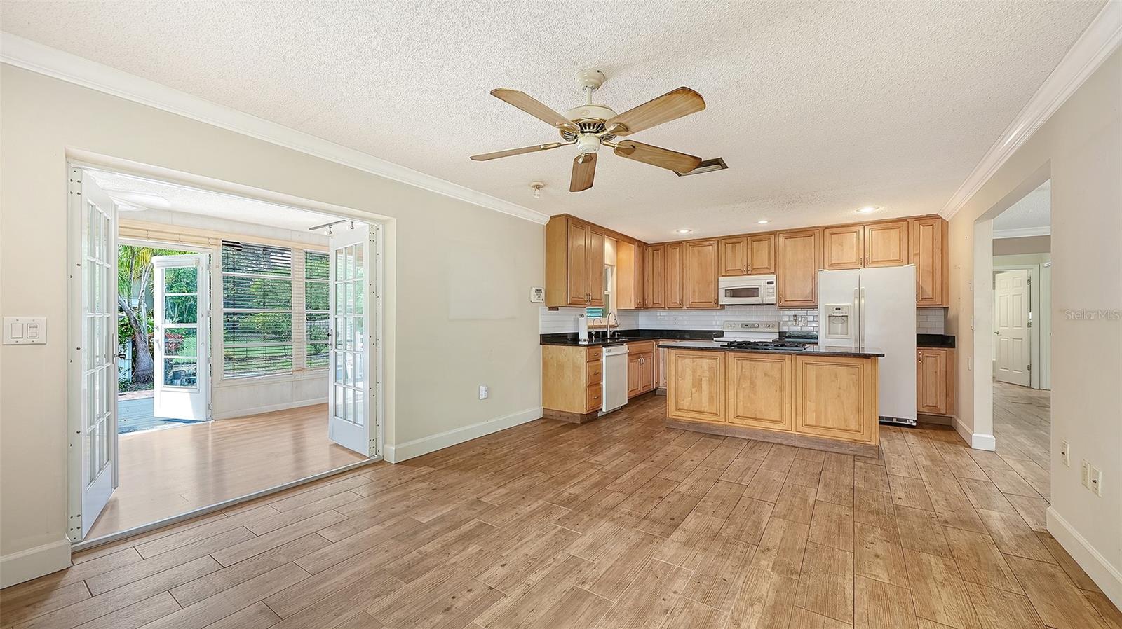 4090 GROVELAND AVE — photo 12