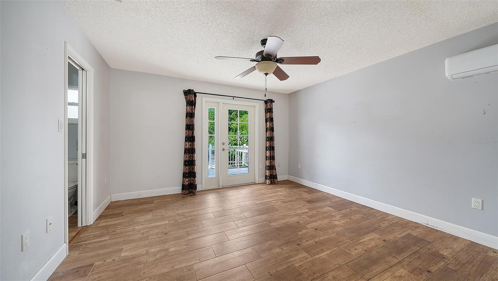 4090 GROVELAND AVE — photo 13