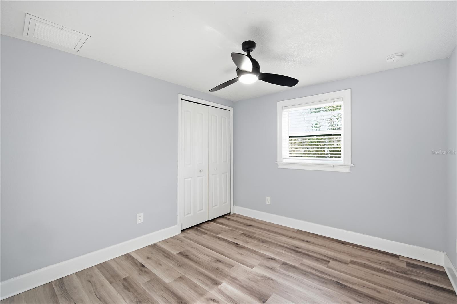 2707 W KENMORE AVE — photo 19