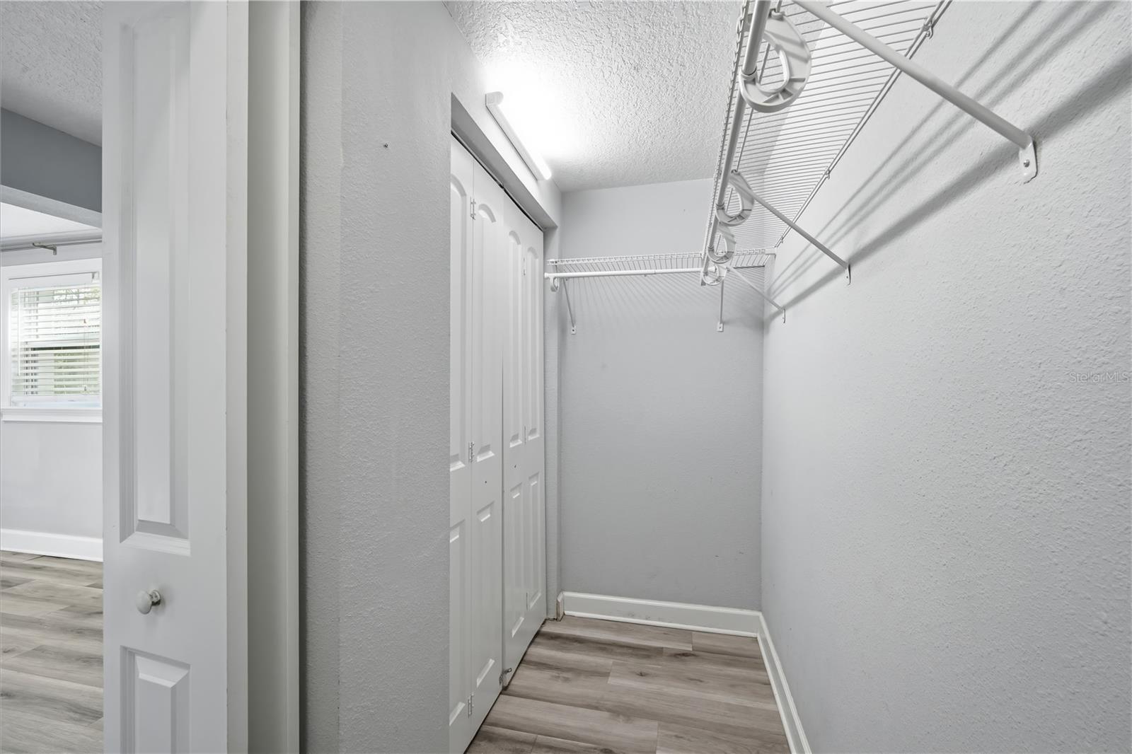 2707 W KENMORE AVE — photo 18