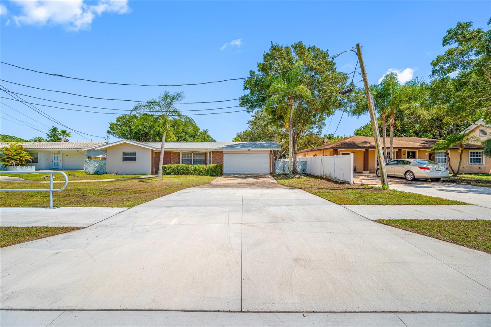 1367 INDIAN ROCKS RD S — photo 17