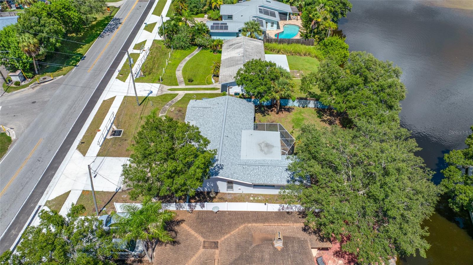 1367 INDIAN ROCKS RD S — photo 8