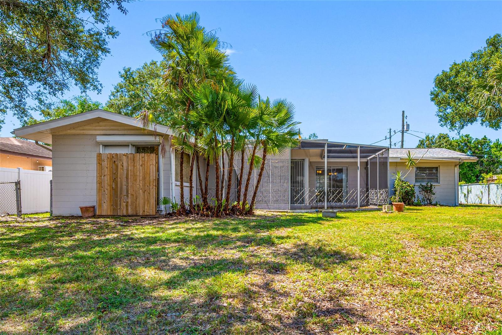 1367 INDIAN ROCKS RD S — photo 29