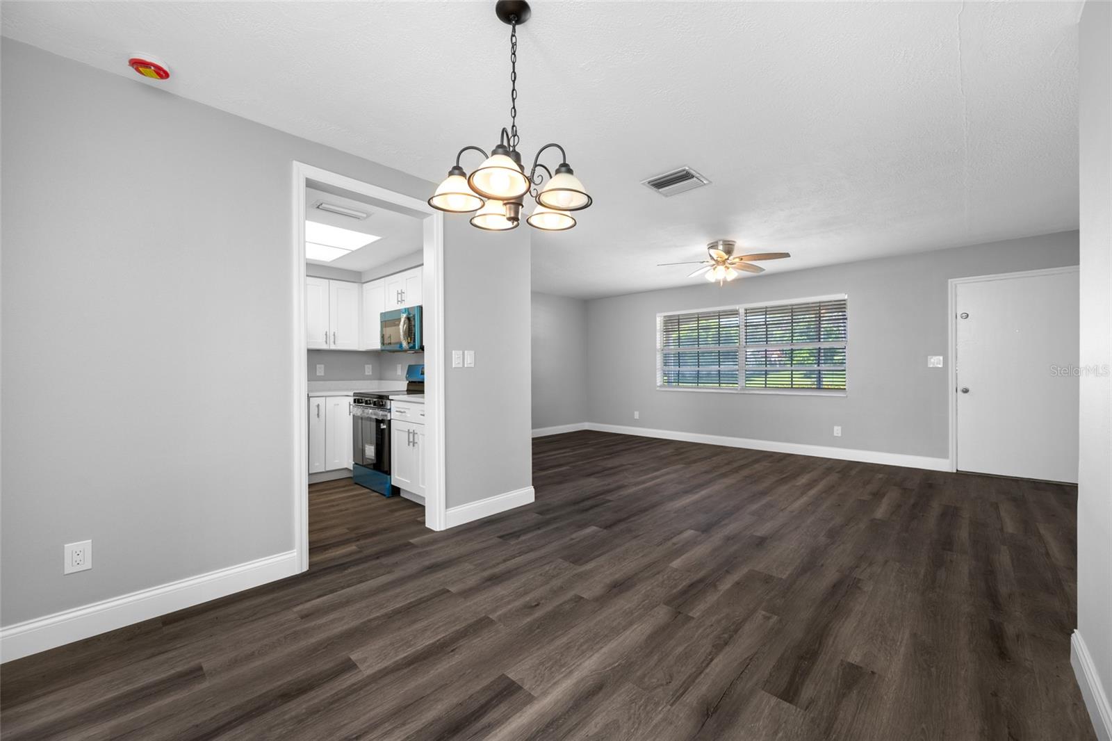 1367 INDIAN ROCKS RD S — photo 37