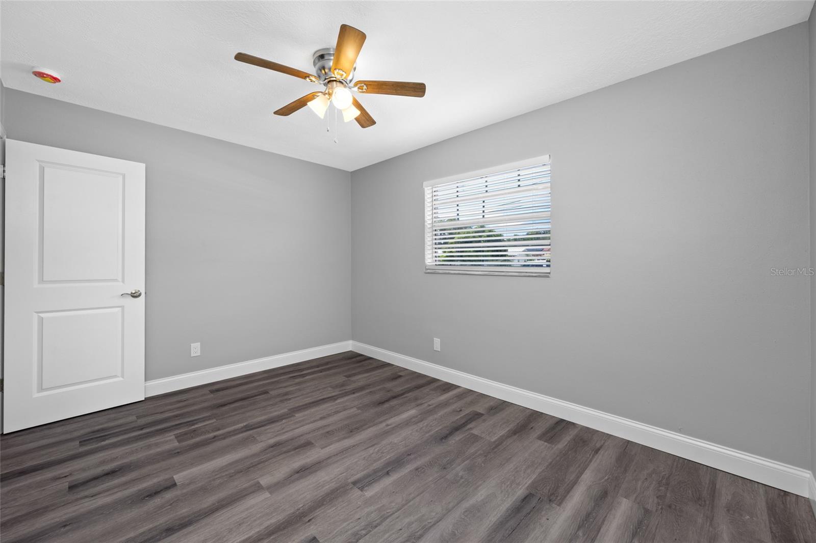 1367 INDIAN ROCKS RD S — photo 58