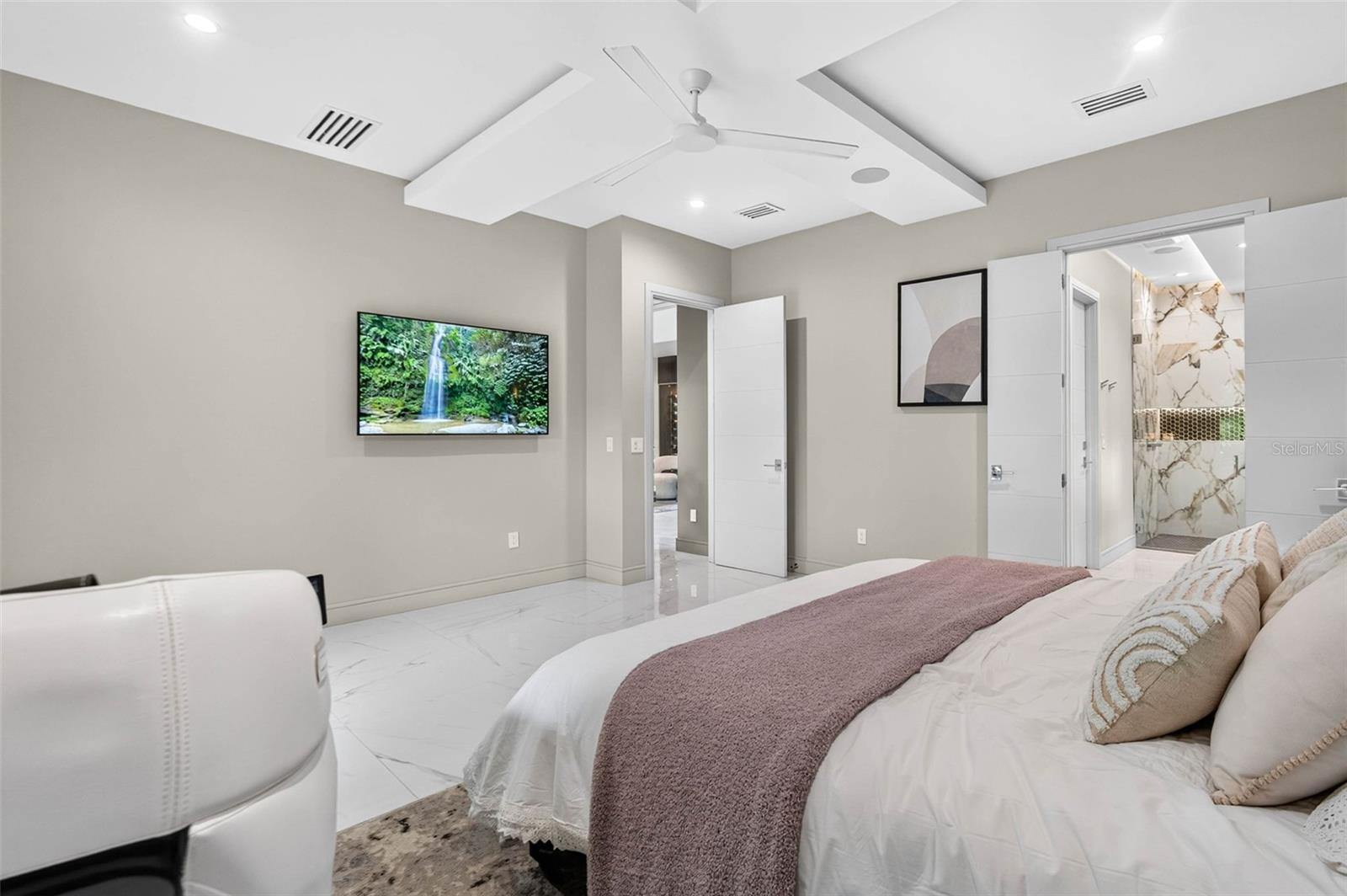 3600 W KENSINGTON AVE — photo 36