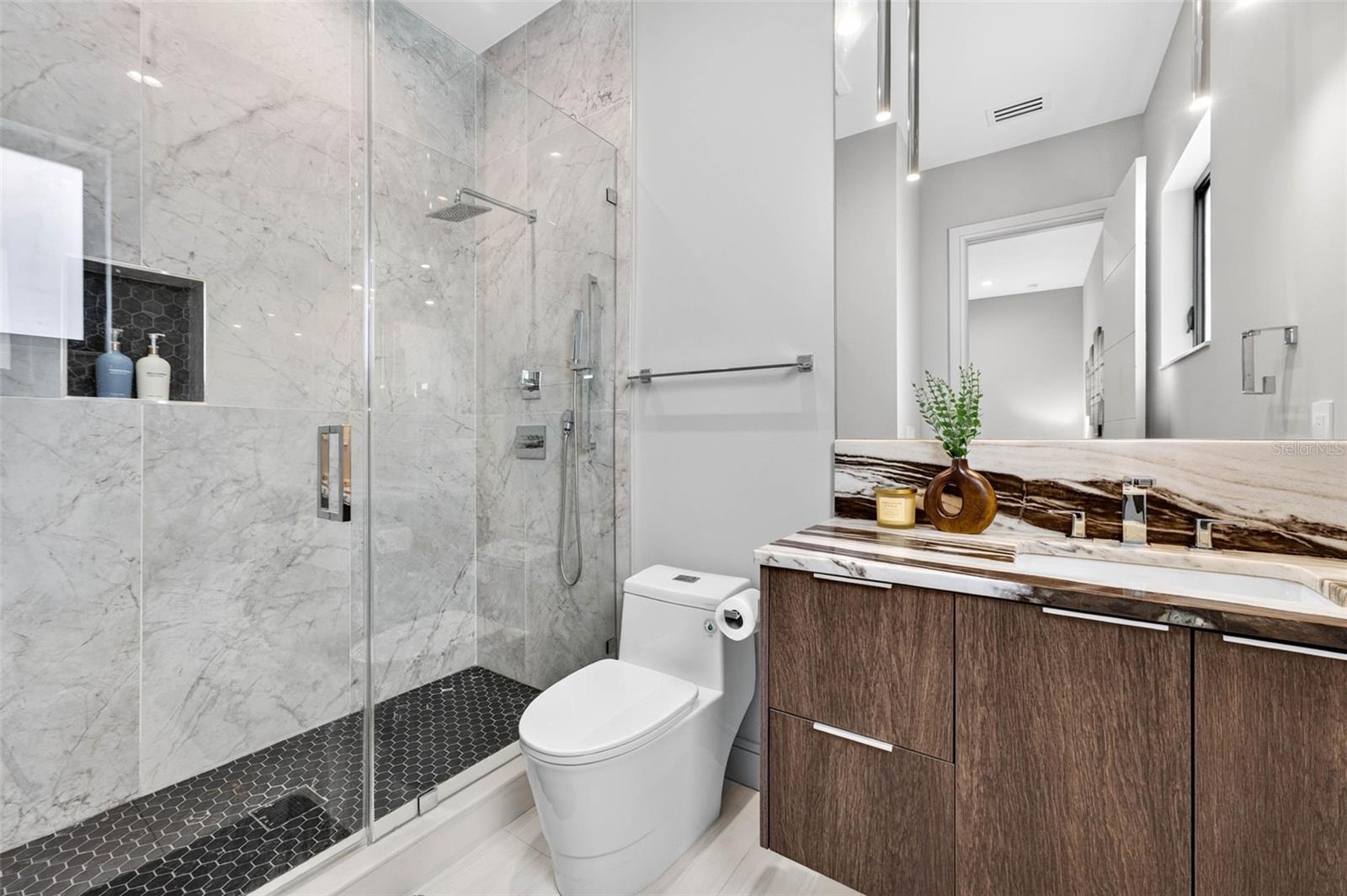 3600 W KENSINGTON AVE — photo 70