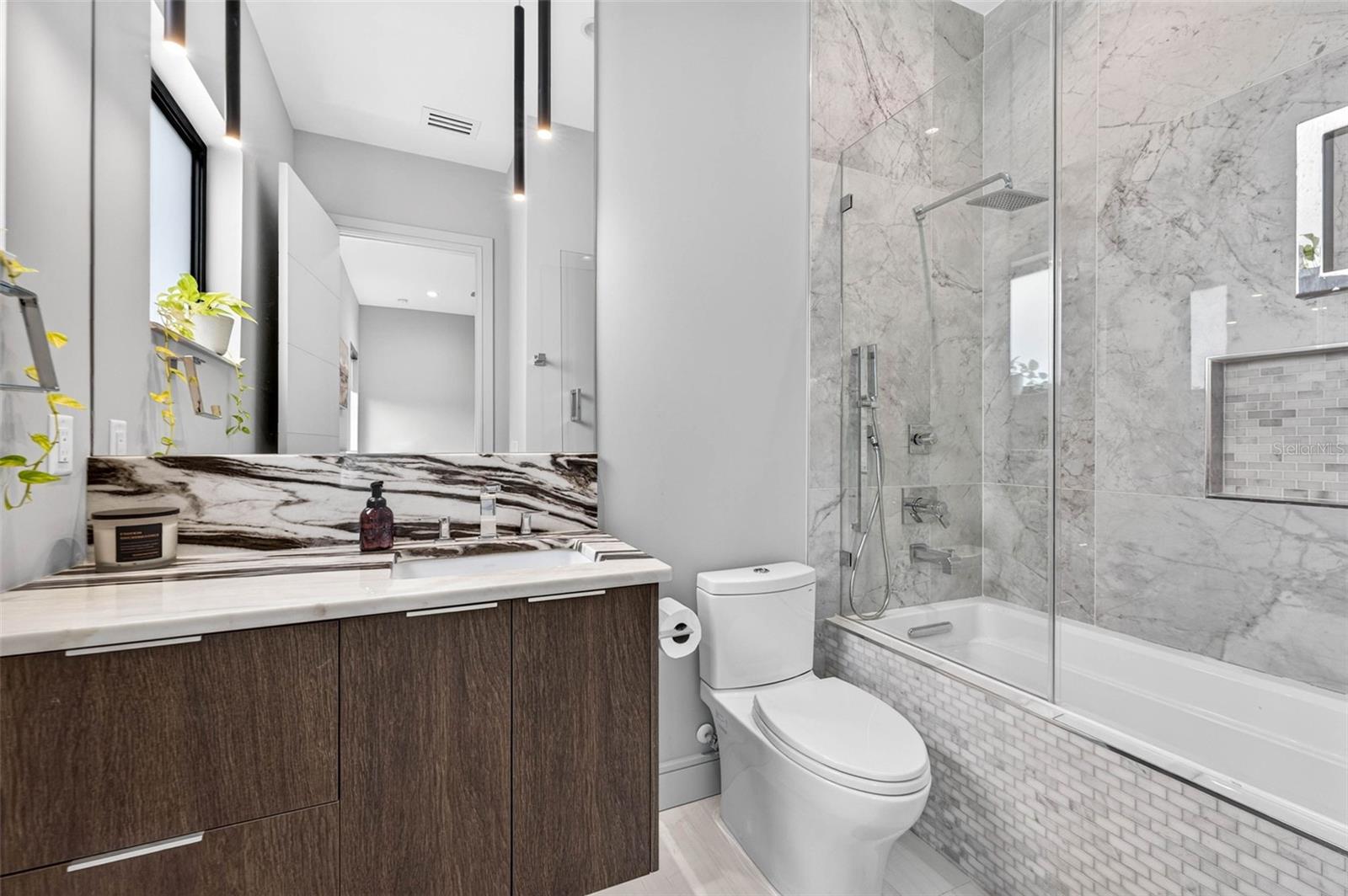 3600 W KENSINGTON AVE — photo 63