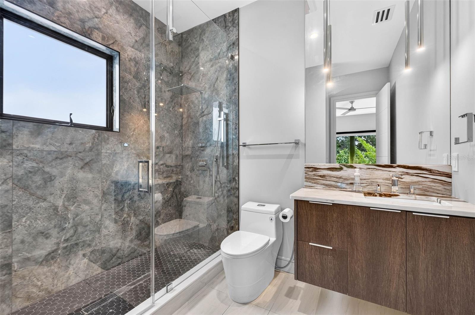 3600 W KENSINGTON AVE — photo 58
