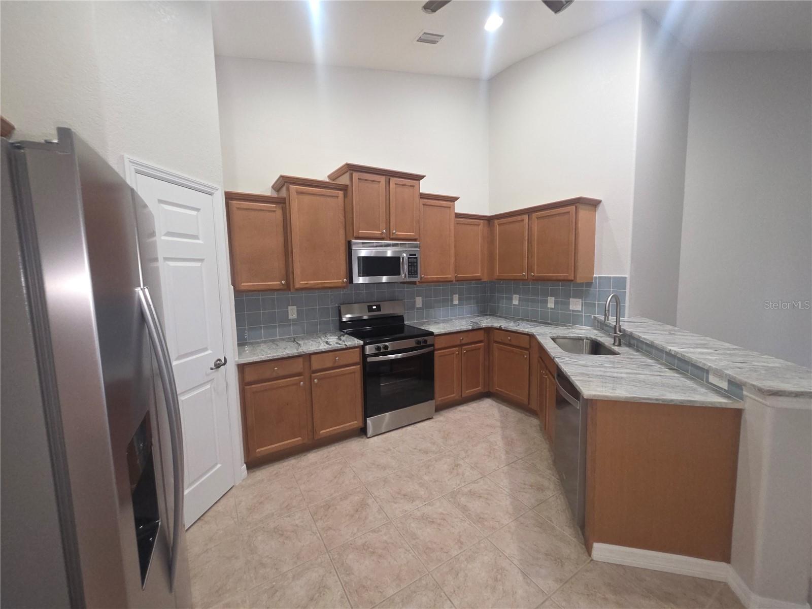 5449 APPOMATTOX DR — photo 7