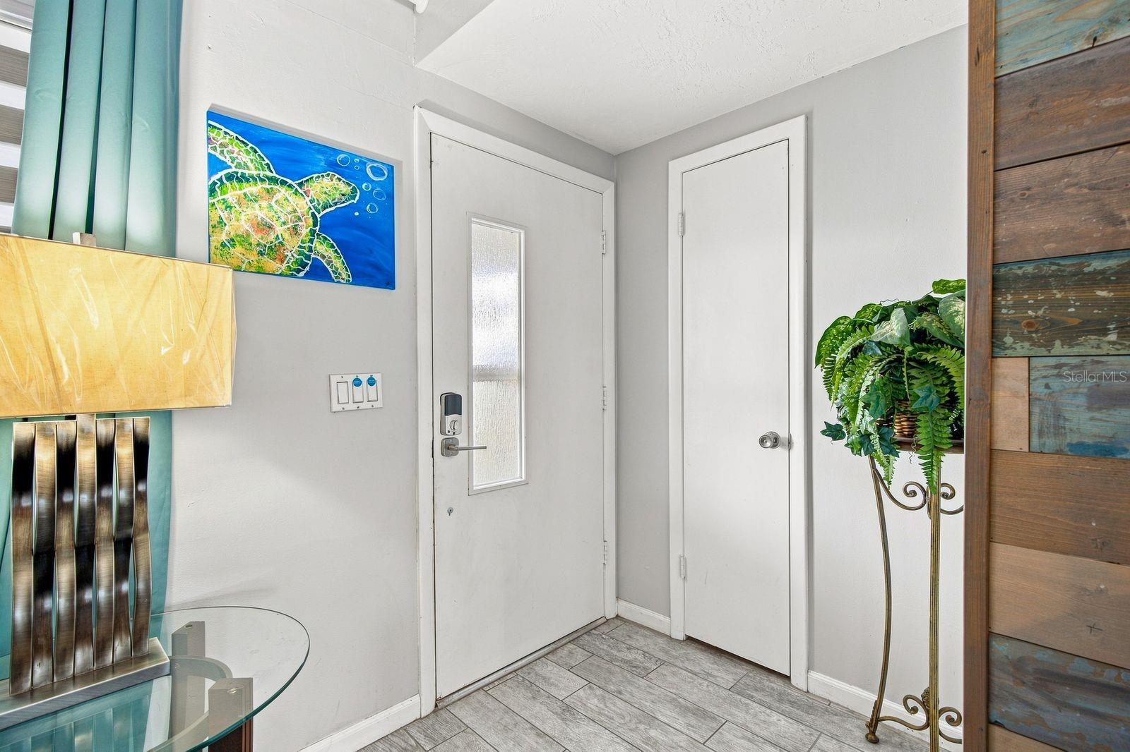 1324 CHANCELLOR DR — photo 7