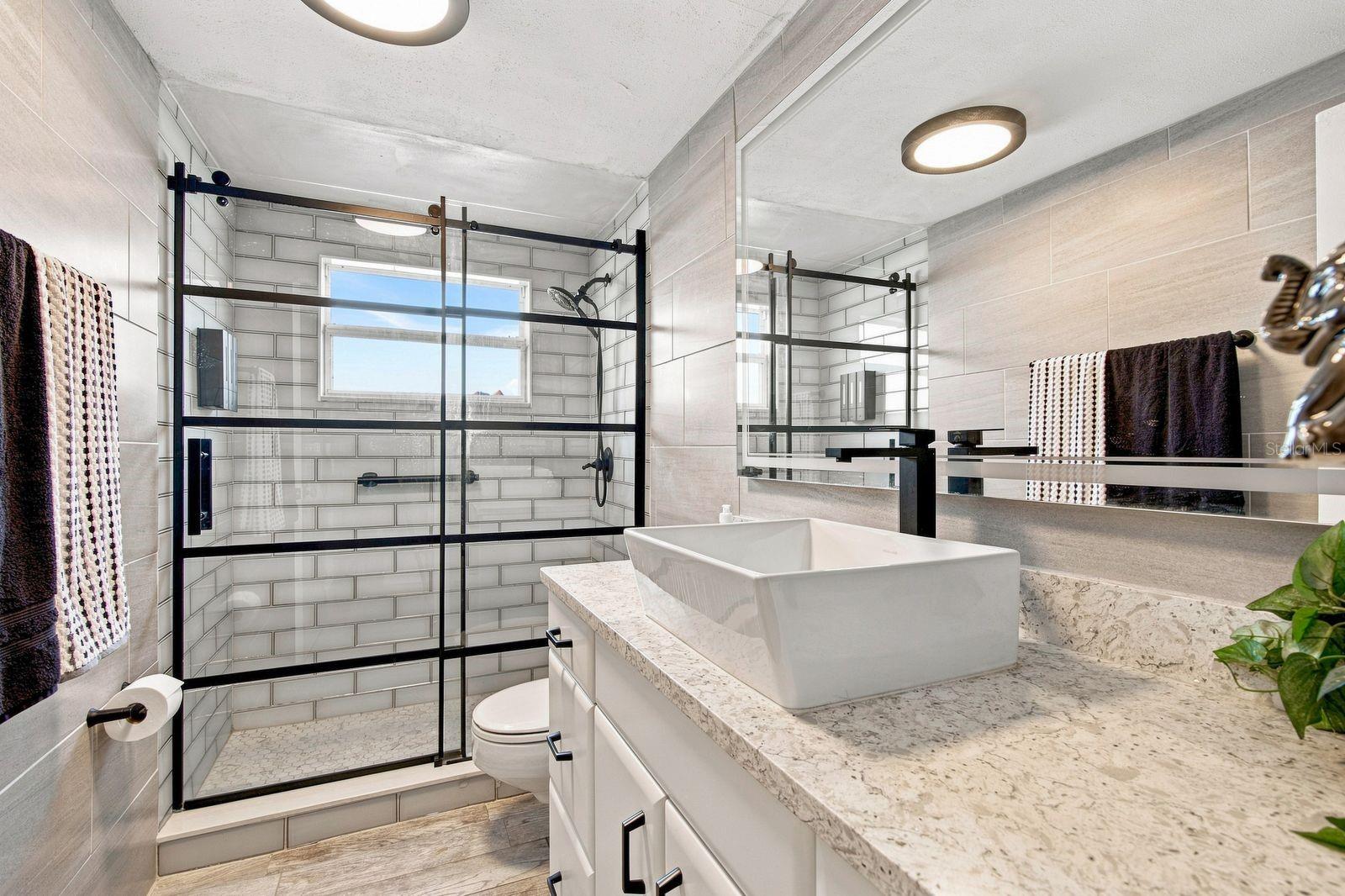 1324 CHANCELLOR DR — photo 23
