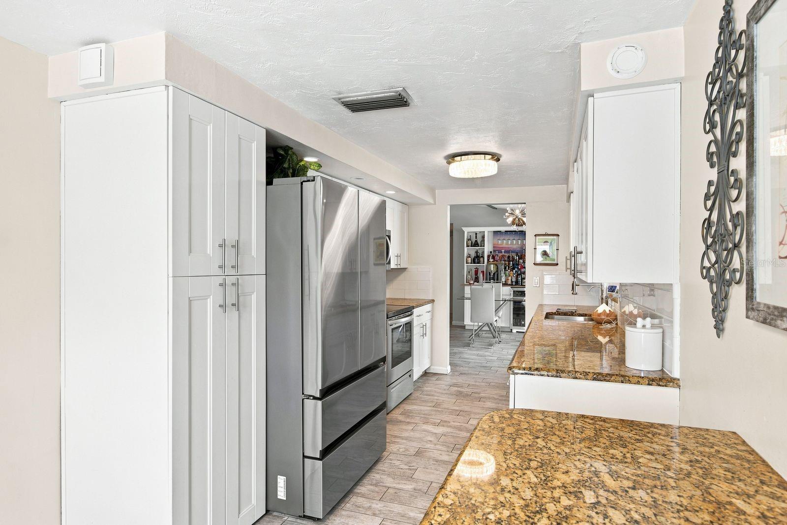 1324 CHANCELLOR DR — photo 15