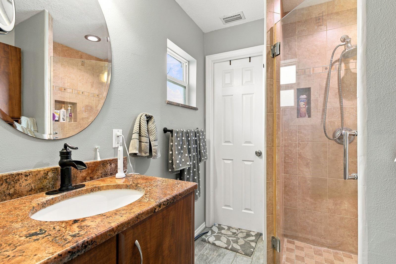 1324 CHANCELLOR DR — photo 26
