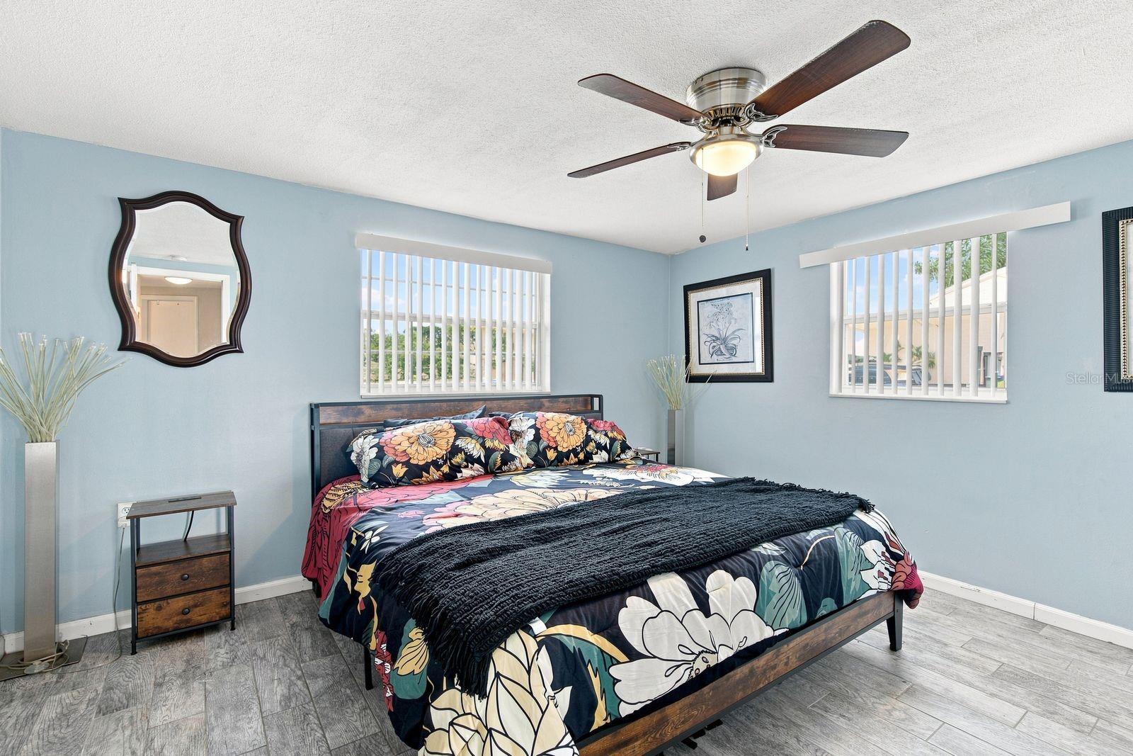 1324 CHANCELLOR DR — photo 21