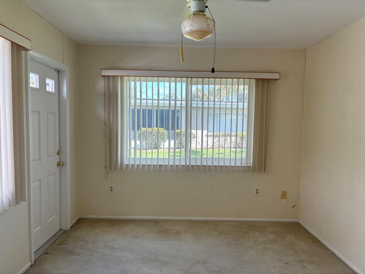 39 STRATHMORE BLVD — photo 10