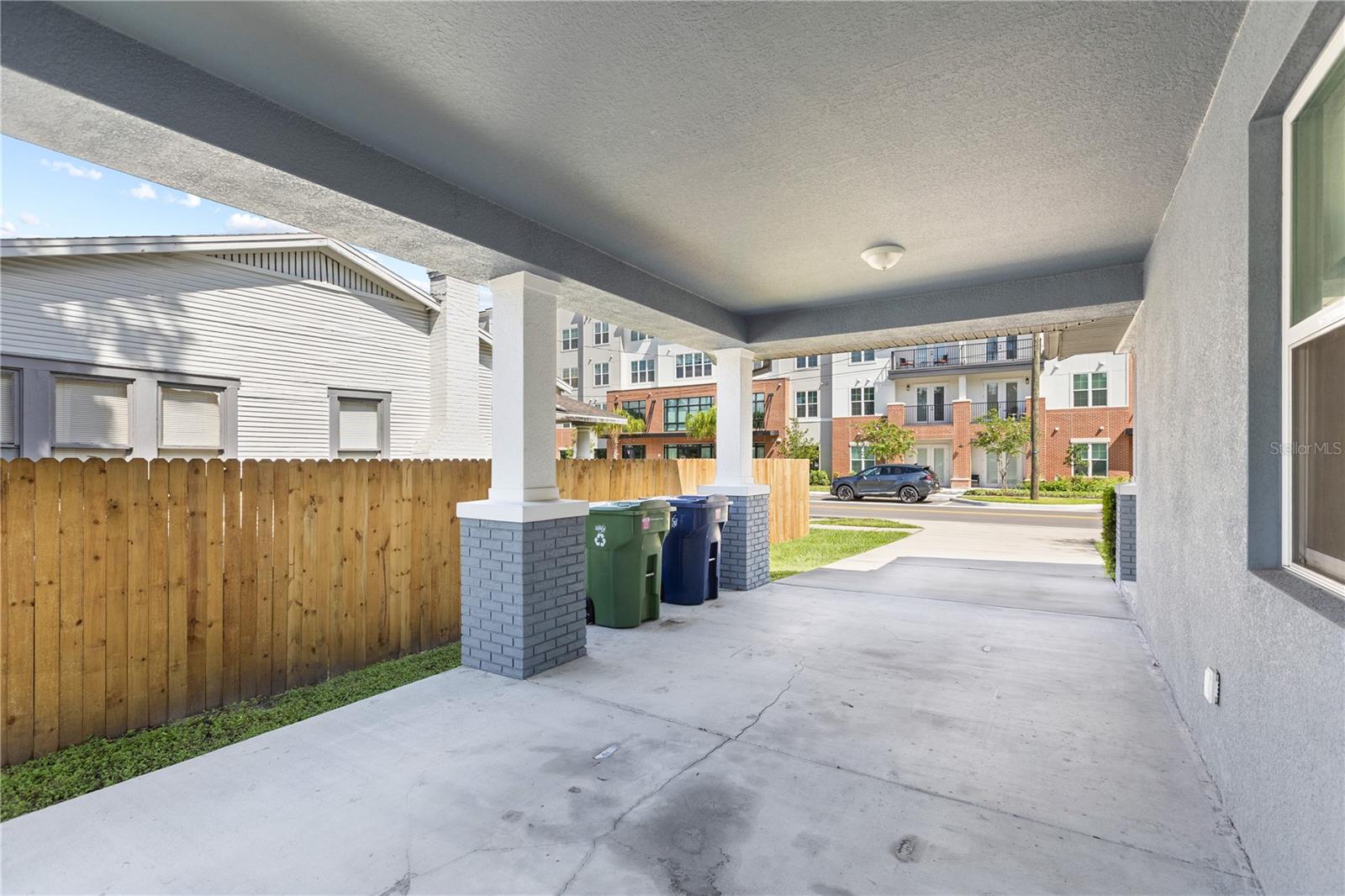 925 E SLIGH AVE — photo 32