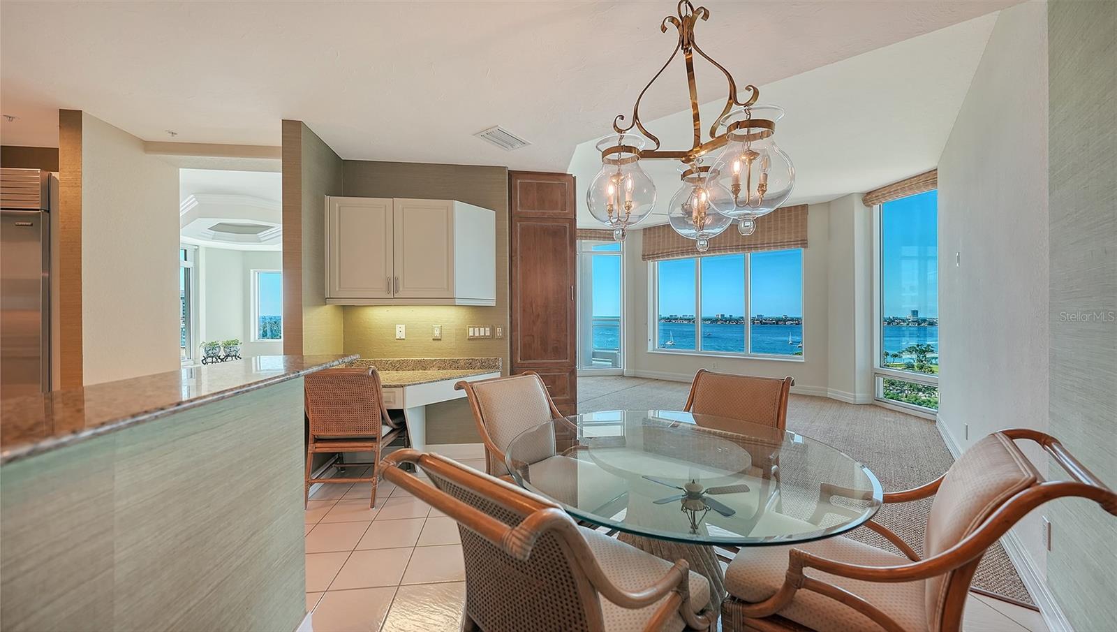 340 S PALM AVE #101 — photo 22