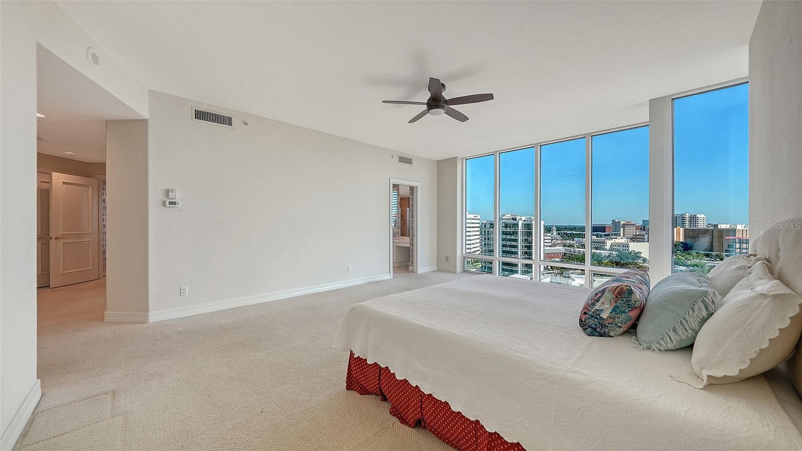 340 S PALM AVE #101 — photo 25
