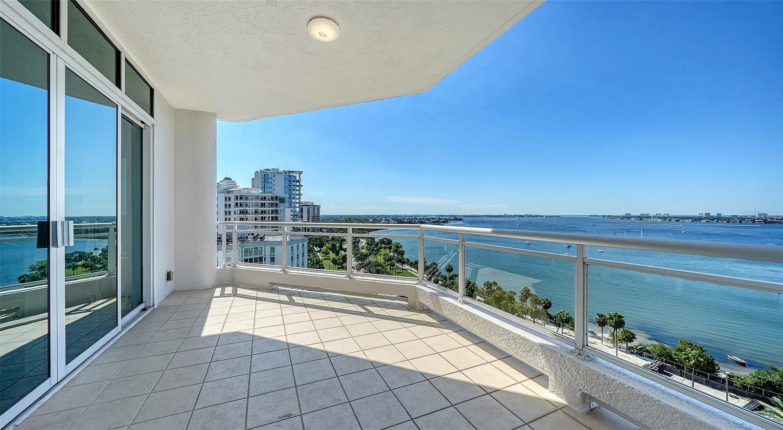 340 S PALM AVE #101 — photo 14