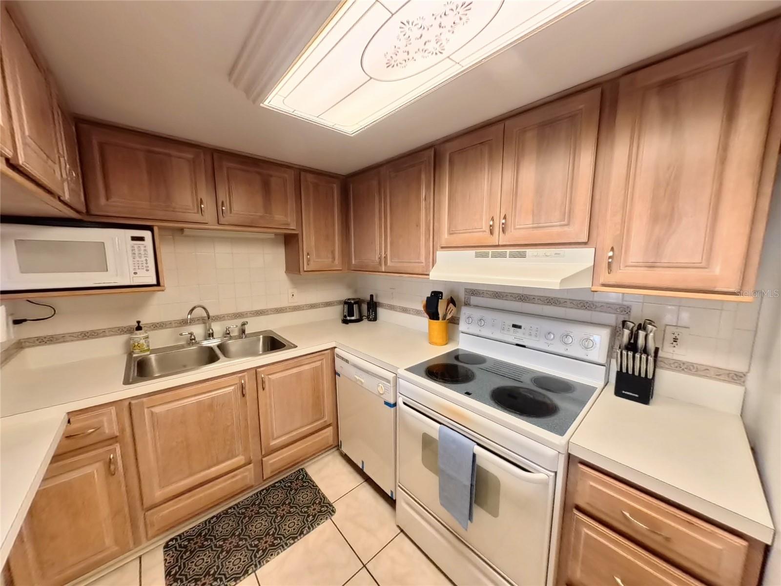 7701 STARKEY RD #436 — photo 18