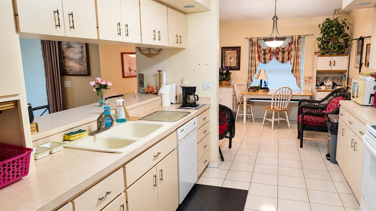 3714 POND VIEW LN — photo 3
