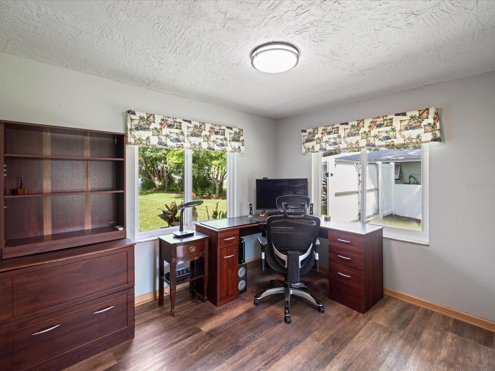 2100 MCKINLEY ST — photo 15
