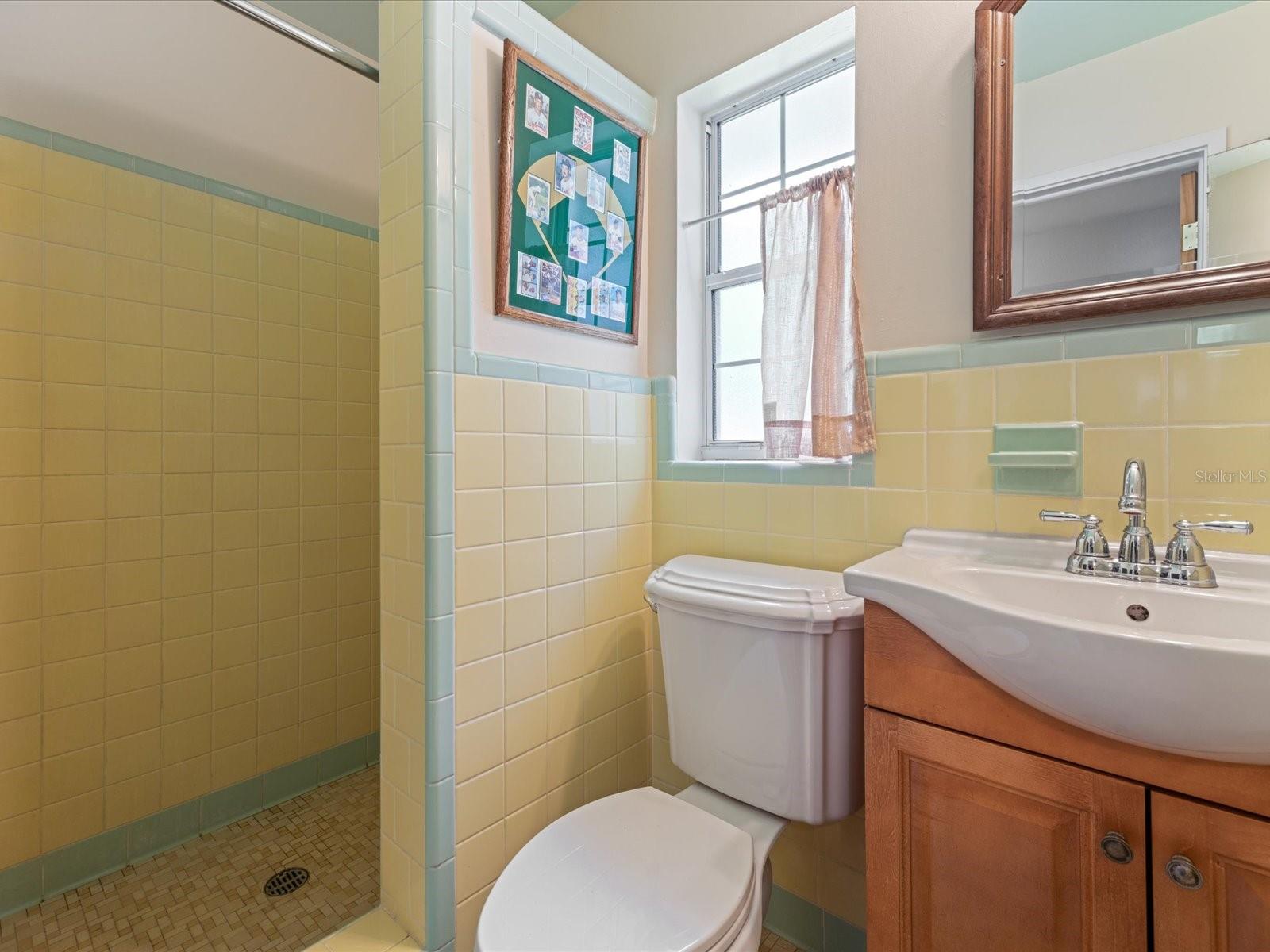 2100 MCKINLEY ST — photo 24