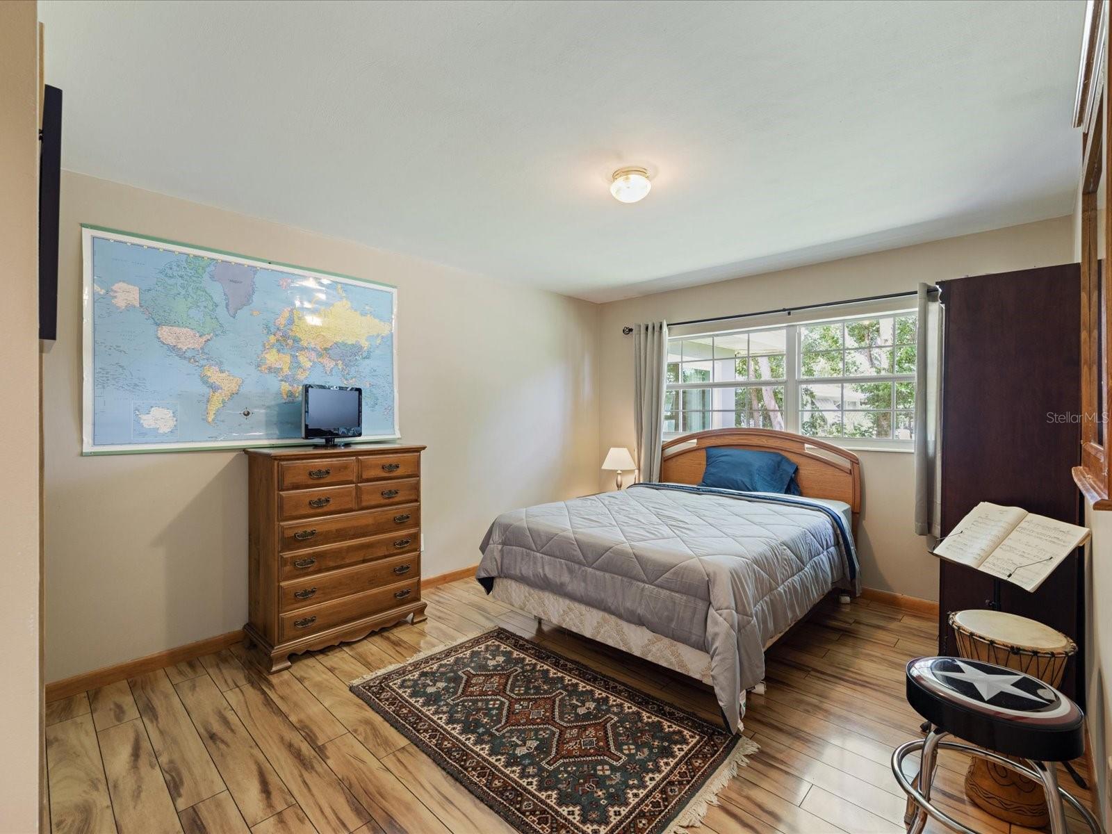 2100 MCKINLEY ST — photo 40