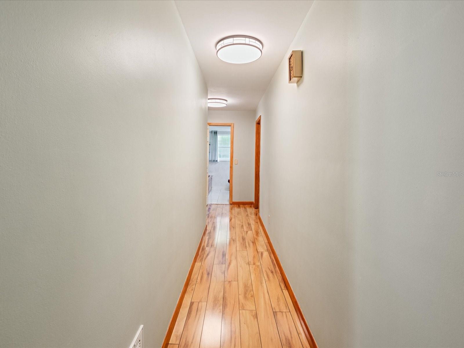 2100 MCKINLEY ST — photo 28