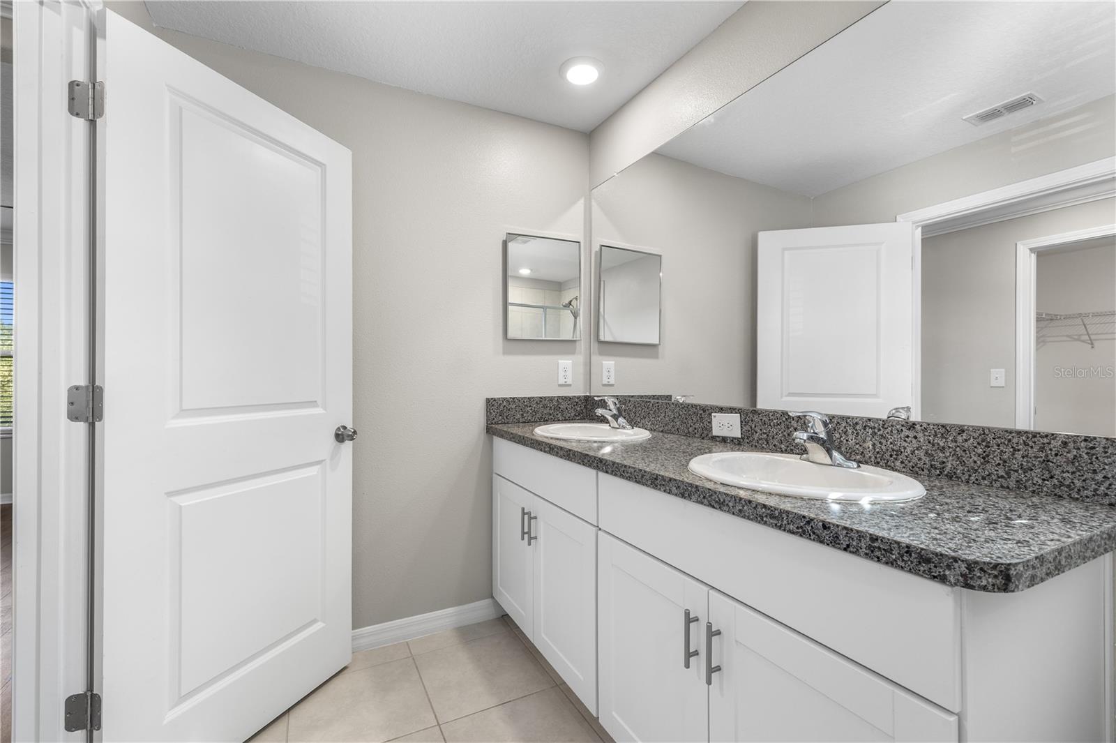 23281 WILLOW GLEN WAY — photo 33