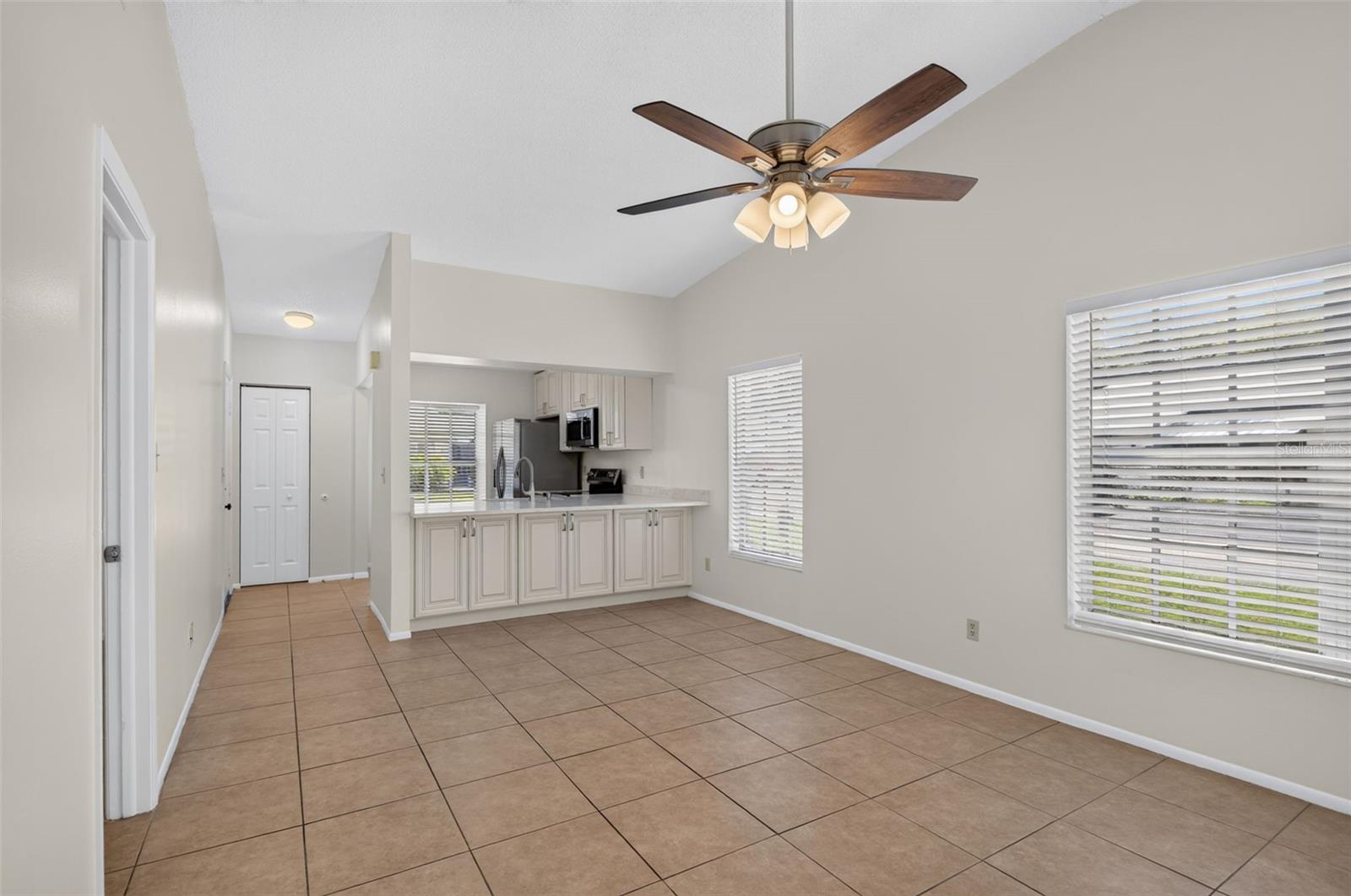 7347 PARKSIDE VILLAS DR — photo 16