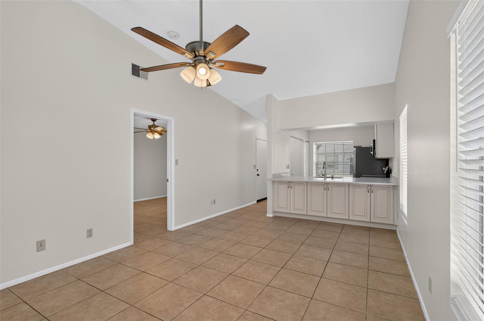 7347 PARKSIDE VILLAS DR — photo 15