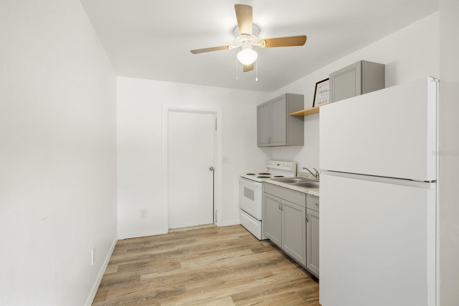 2240 EVANS RD — photo 5