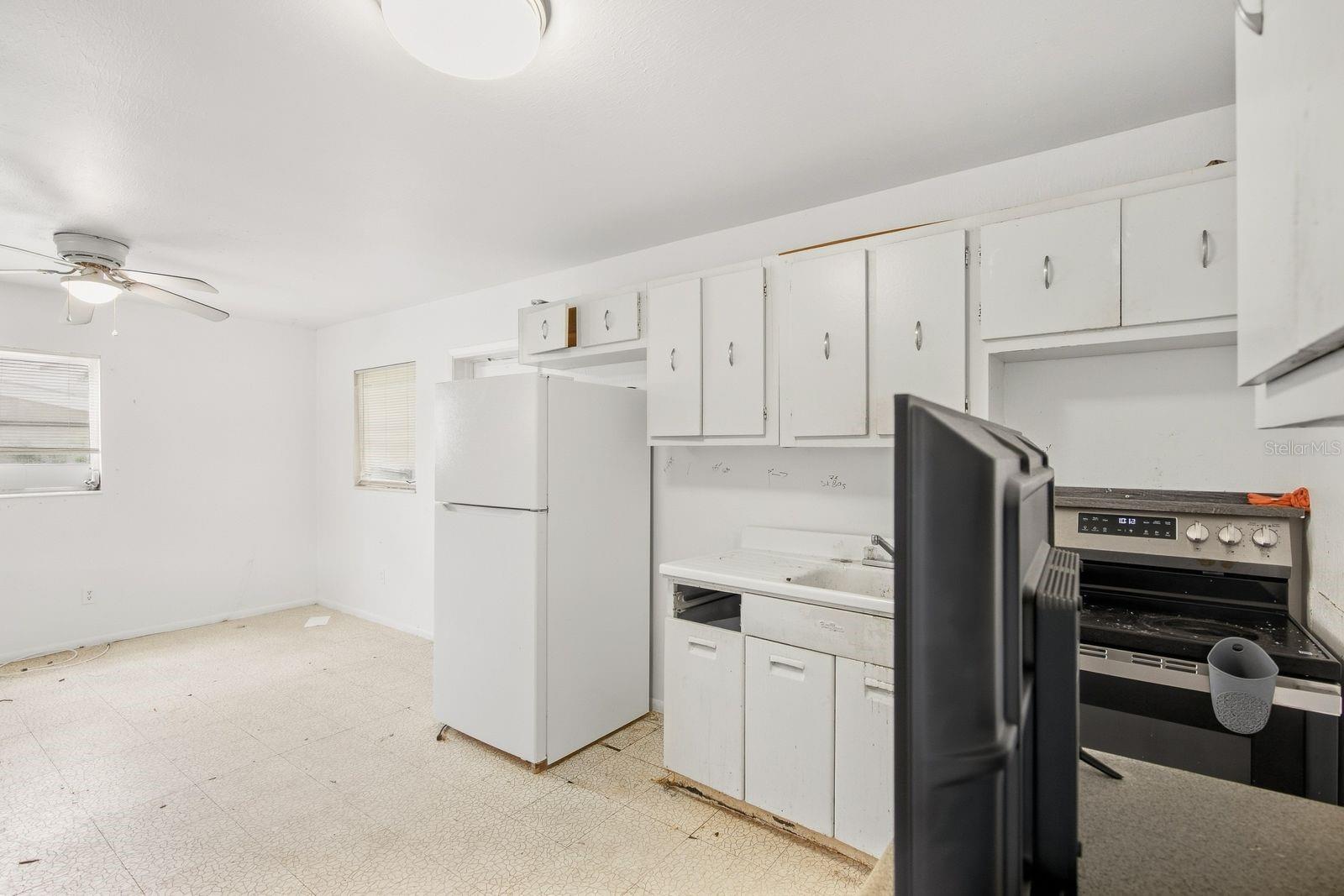 2240 EVANS RD — photo 15