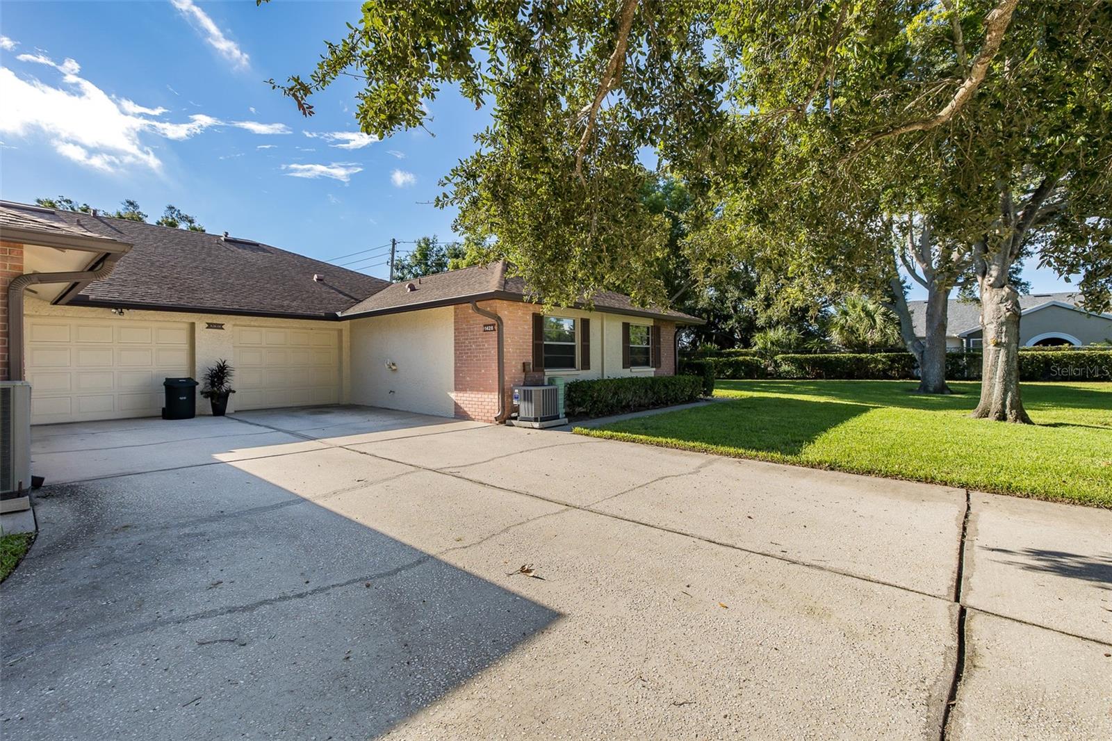 1428 SUMMER ISLE CT — photo 35