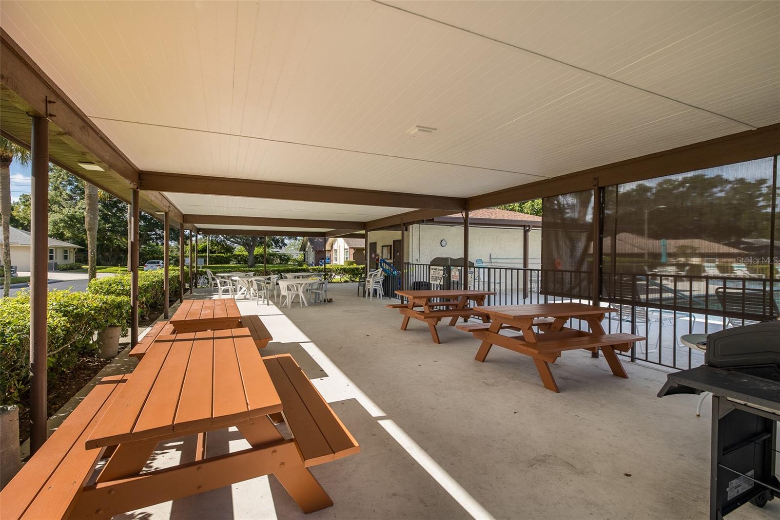 1428 SUMMER ISLE CT — photo 33