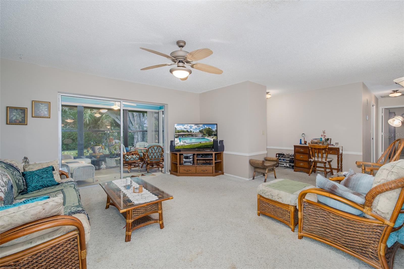 1428 SUMMER ISLE CT — photo 29
