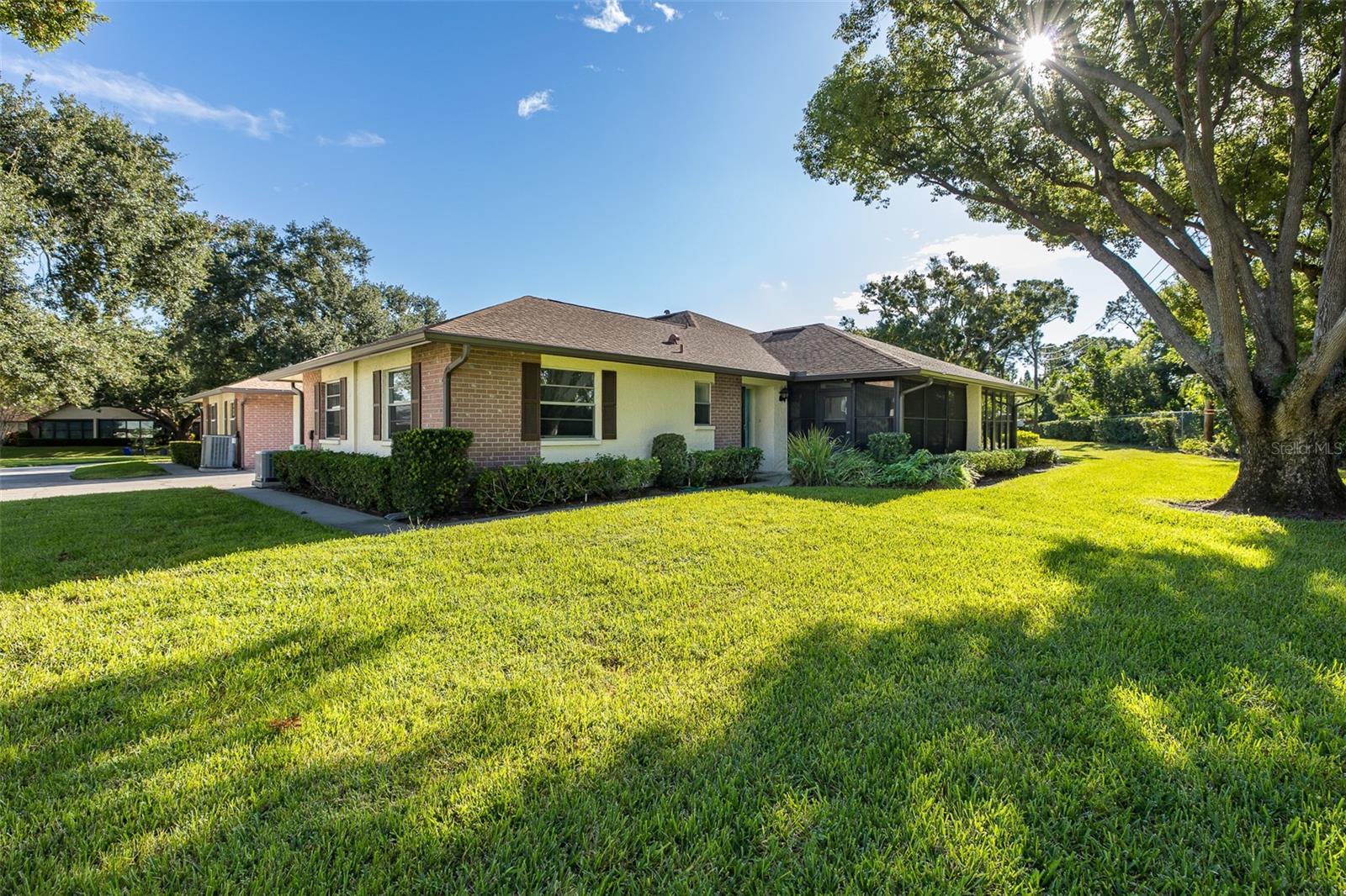 1428 SUMMER ISLE CT — photo 36
