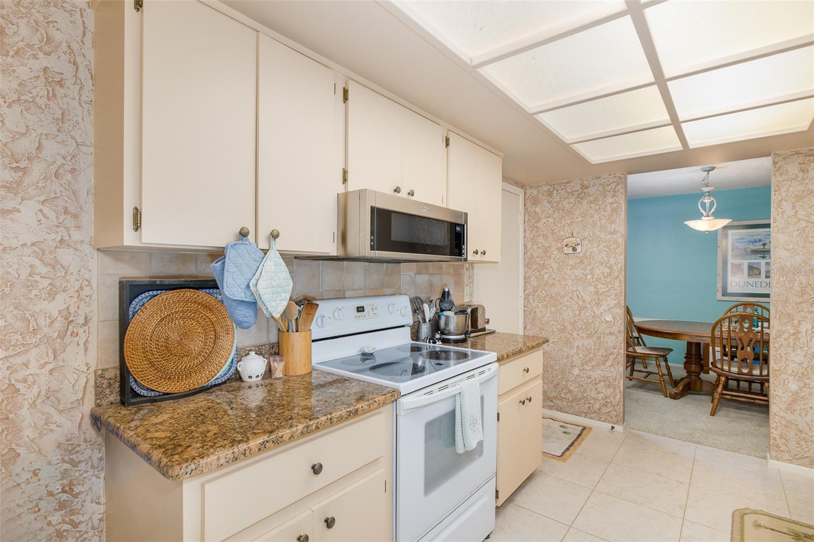 1428 SUMMER ISLE CT — photo 22