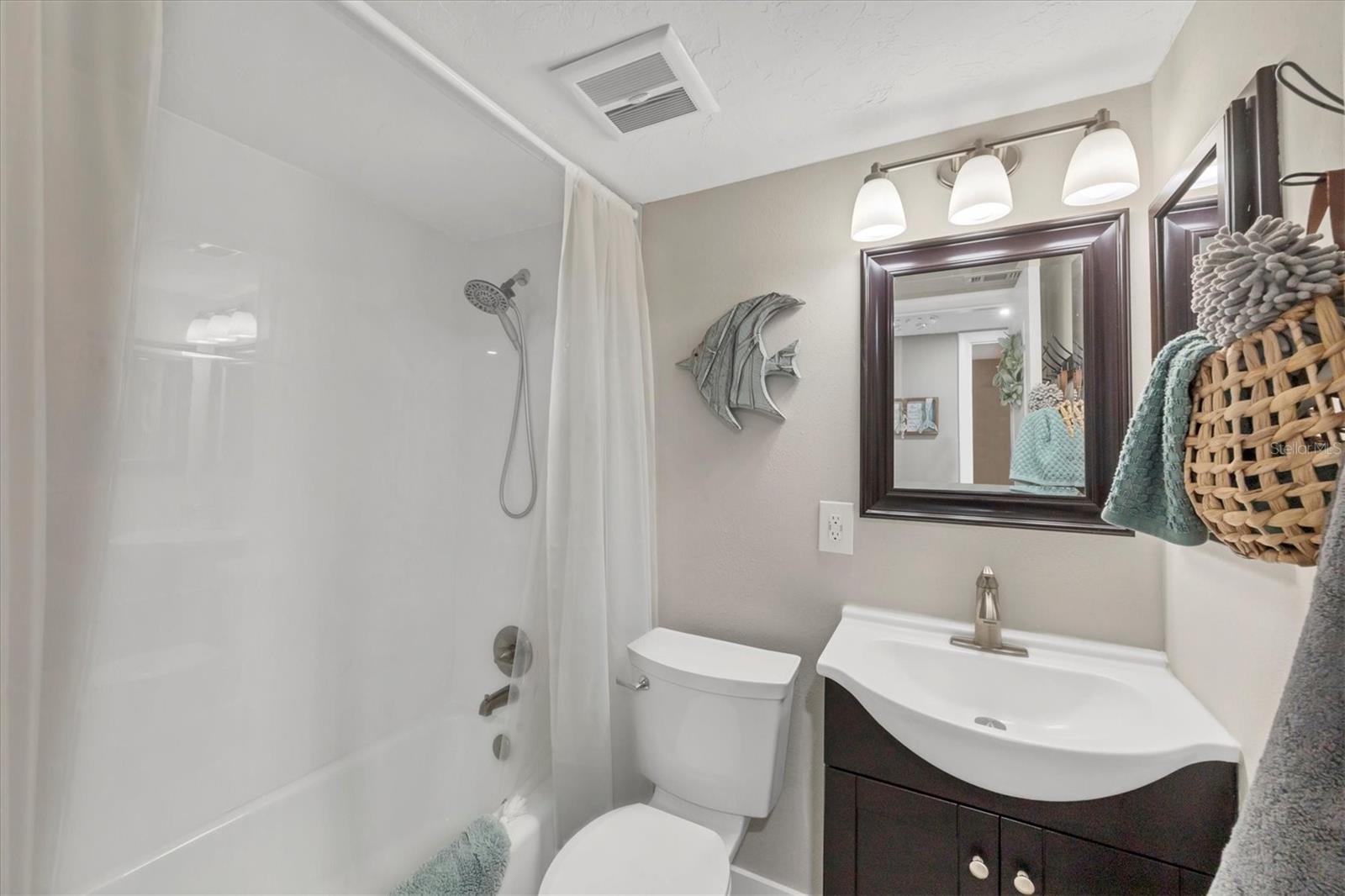 116 VISTA HERMOSA CIR #108C — photo 17