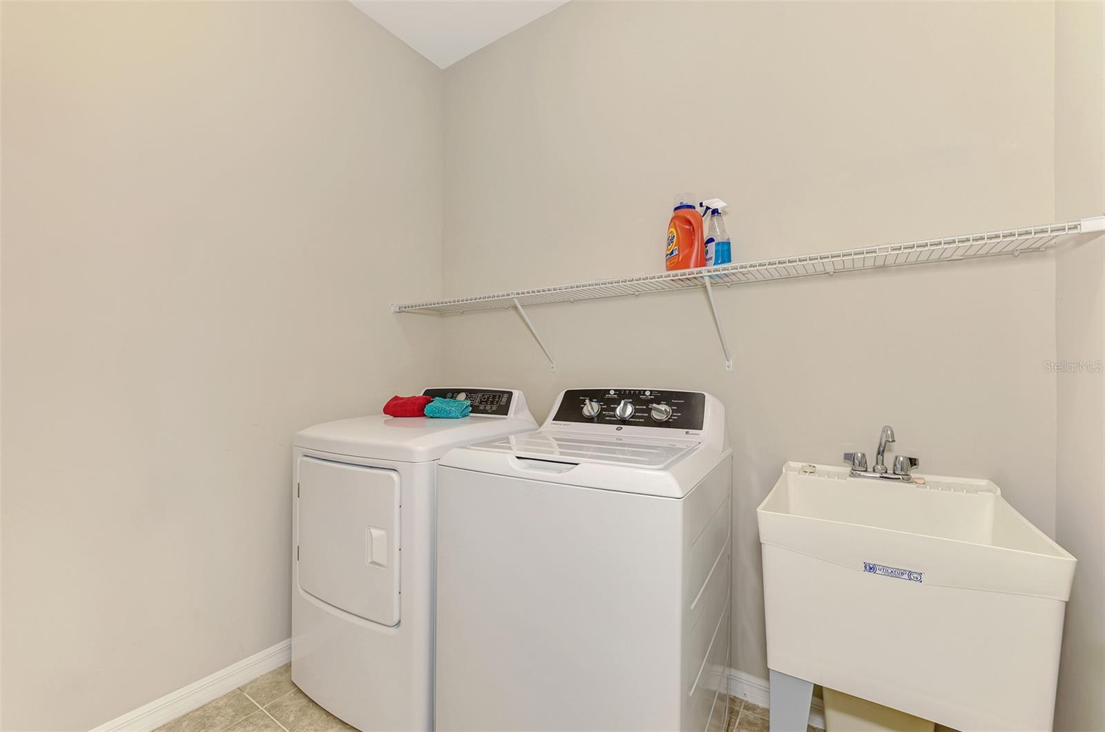 11662 PARROTFISH ST — photo 45
